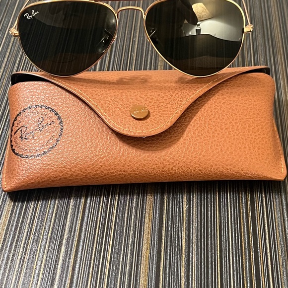 Ray-Ban Classic Gold Aviator SunglassesRB3044 comes with case - Picture 4 of 4